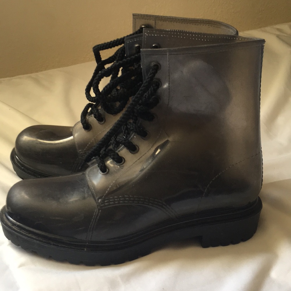Transparent boots - Picture 2 of 3